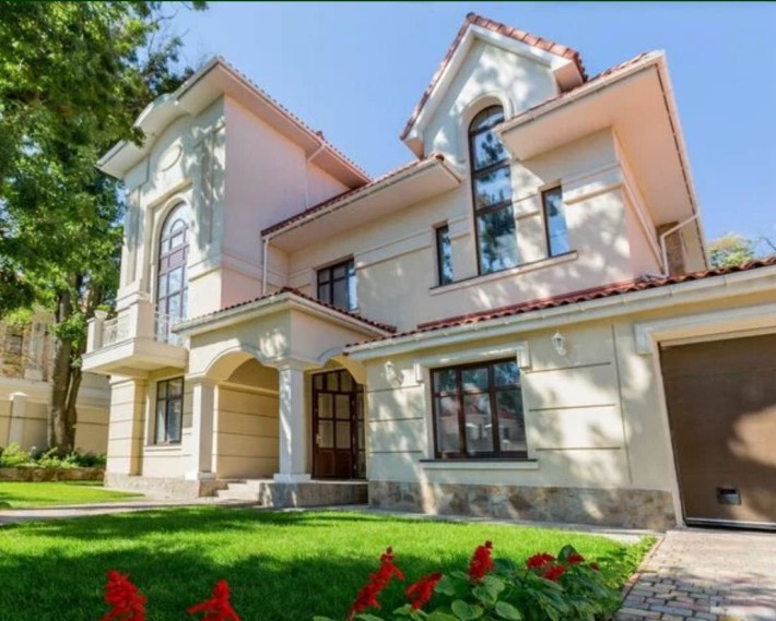 Дом в закрытом кооперативе Королевские сады. Французский бульвар - фото 1