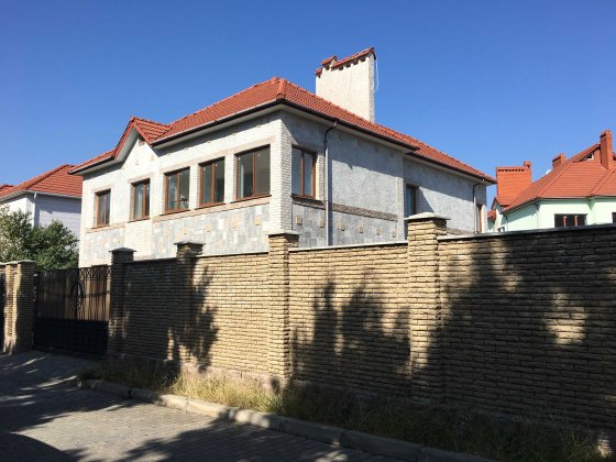 продажа дома в Совиньоне под отделку