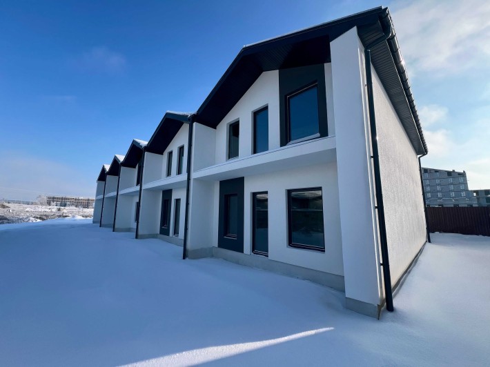 Гаряча пропозиція кутовий таунхаус 104м2 - фото 1