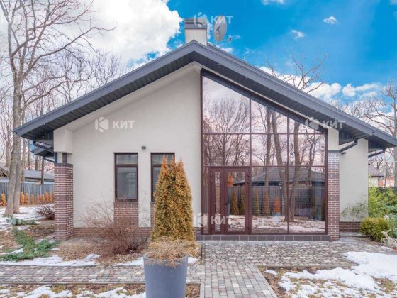 Будинок 150 м2 з басейном, р-н Лісопарк (Лесопарк, Лесное), 127604 Харьков