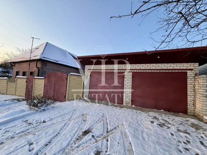Продам дом 175 м.кв.,6 соток,сауна,гараж.Лысая гора,круг.Холодная Гора - фото 1