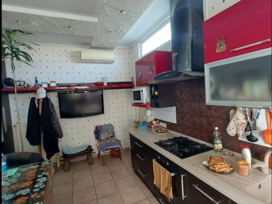 Продам отдельностоящий дом в центре Слободки Одесса