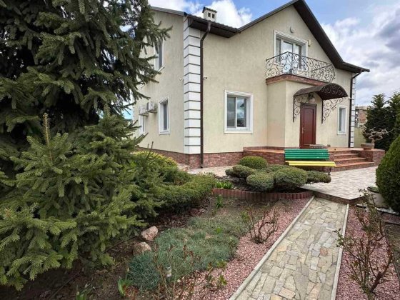 Продам дом на тихой , уютной улице в Совиньоне Одесса