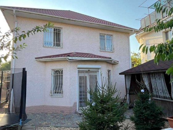 Продам дом в Червоном хуторе. Одесса