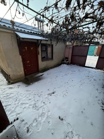 Продам часть дома в пос. Дзержинского. Малиновский р-н.(217-981) - фото 1