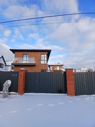 Будинок по мінімальній вартості поруч з ліцєєм - фото 1