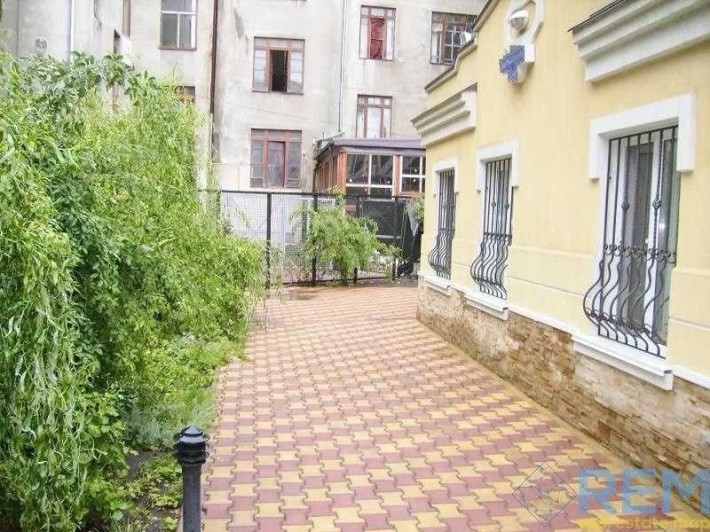 ПРОДАМ дом с участком на ул. Пироговская - фото 1