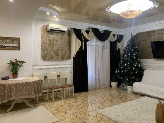 Трёхэтажный дом на Черёмушках Одеса