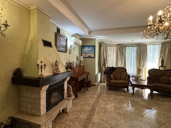 У продажі Будинок біля моря.Для насолоди та задоволення. Одеса