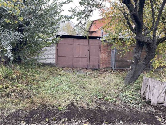 Продам дом,участок Харьков