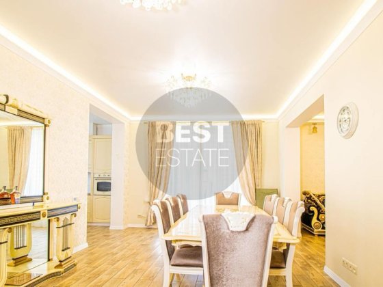 Продаж, 2-поверховий котедж, Флоринка Харьков