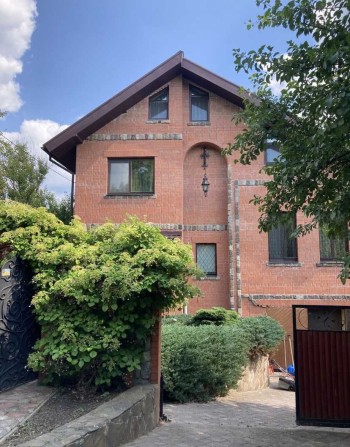 Продам дом ,10 км от Харькова, 250м2 с ремонтом (код 5218) - фото 1