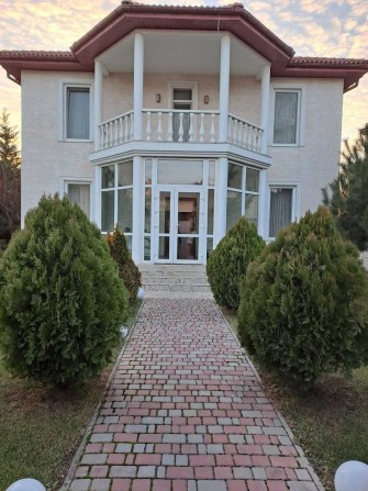 Продам дом в Совиньоне на 9 сотках. - фото 1