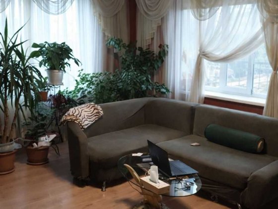 Продам 2-х этажный дом в Хаджибейском р-не. Участок 10 соток с садом Одесса