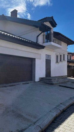 Продам дом в Совиньоне. - фото 1