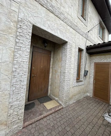 СРОЧНО ДОМ Слабодка Ремонт Мебель Гараж Участок 10 соток - фото 1