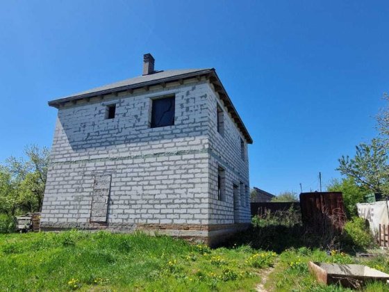 Продам недобудований будинок із земельною ділянкою Харків