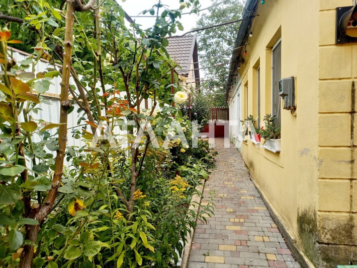 Будинок для проживання кількох сімей або ведення бізнесу (оренда). - фото 1