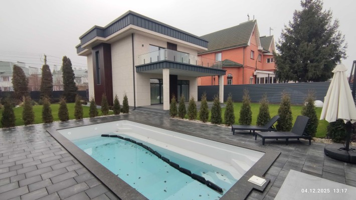 Продам будинок з басейном ремонтом меблями - фото 1