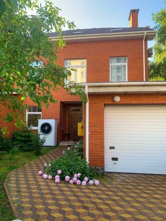 Розкішний будинок в самому серці Петропавлівської Борщагівки! - фото 1