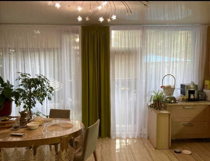 Продам коттедж  возле моря - фото 1