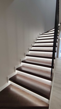 Продам Будинок з ремонтом меблями - фото 1