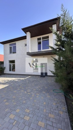 Продаж будинку в Одесі, 4 кімнати, 180 м² - фото 1