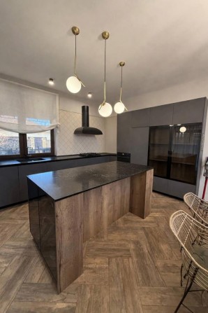 Продажа ДОМА в Совиньоне, 5 сот, 220м² - фото 1