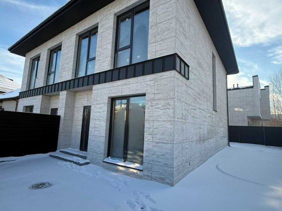 Продаж дуплексу з підвалом поруч з Ліцеєм Петропавловская Борщаговка