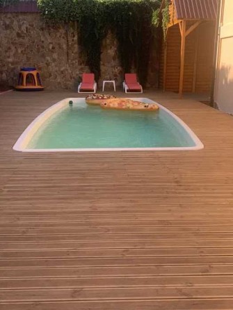 Дом в Червоном Хуторе , в доме остается все, отличное местоположение. - фото 1