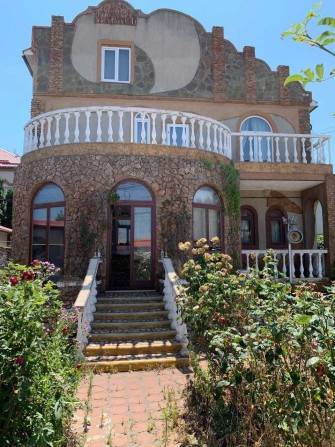 Продам дом с участком (гос.акт) отличное расположение ! - фото 1