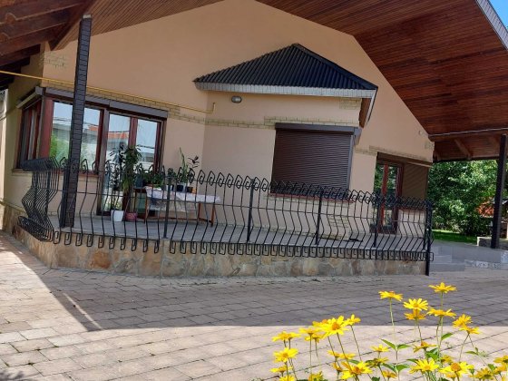 Свой дом/Коттеджный посёлок/10 соток/220 кв.м/Крас. кирпич/Лысая гора Харків