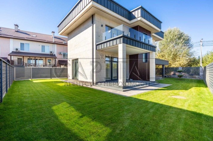 Сучасний будинок з ремонтом та меблями у Петропавлівській Борщагівці - фото 1