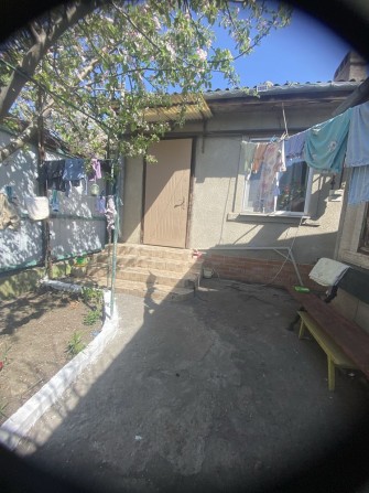 Продается частный дом, на не большом участке 2 дома, - фото 1