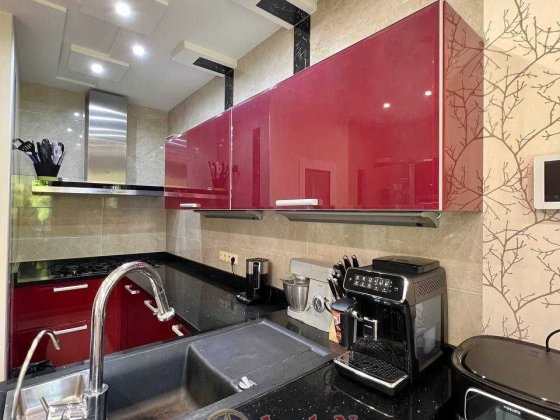 Продам 2-х этажный современный дом  в черте города Одесса