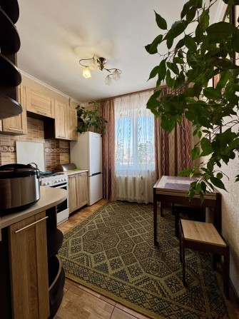 Оренда 2 кімнатної квартири 10 мкр, Лівий берег - фото 1