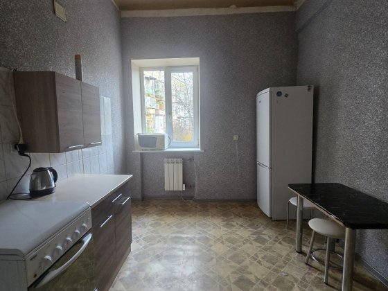 Сдам 2-комнатную квартиру в Центре города Каменское