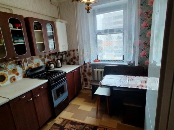 Сдаётся 2 комнатая квартира Каменское