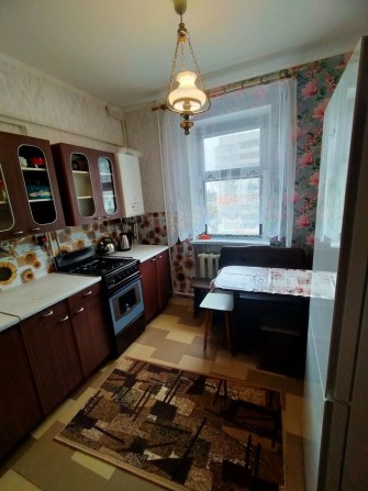 Сдаётся 2 комнатая квартира - фото 1