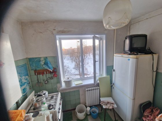 Сдам 2 Ком 3 этаж левый берег Каменское