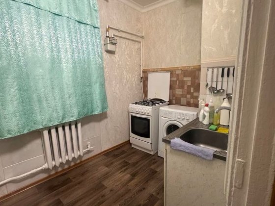 Сдам 3-х комнатную  квартиру недалеко от жд Каменское