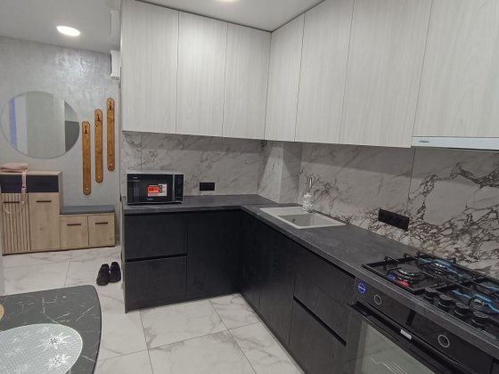 Сдам 3комн квартиру, 2этаж, ремонт Каменское