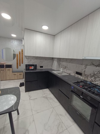 Сдам 3комн квартиру, 2этаж, ремонт - фото 1