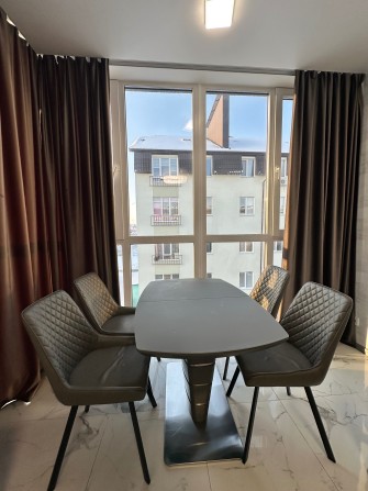 Комфорт без компромісів. Поруч Бучанський парк, річка! УКОМПЛЕКТОВАНА! - фото 1