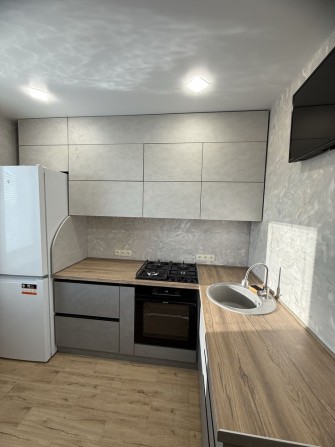 Сдам в аренду 1 - комн. квартиру, левый берег. А - фото 1