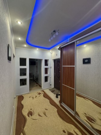 Сдам двухкомнатную квартиру с АГВ в новострое возле ЖД!!! - фото 1