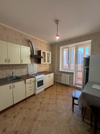 Однокімнатна квартиоа без виселення на літо - фото 1