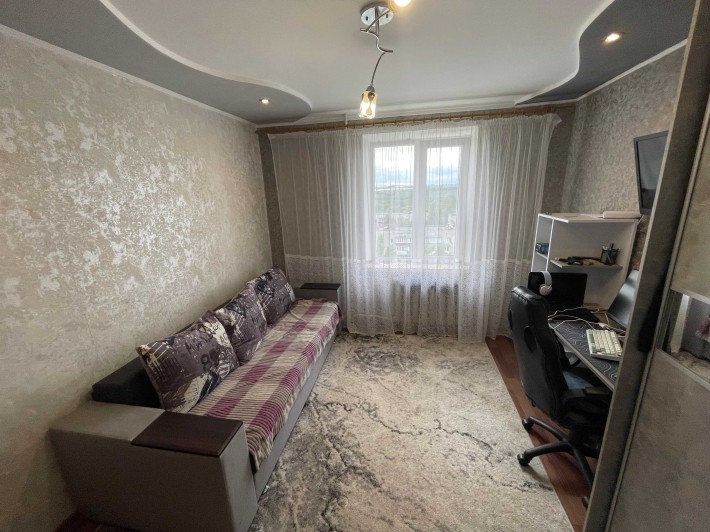 Оренда секції, мікрорайон жовтневий, район маркету "Булка" - фото 1