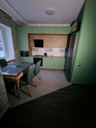 Оренда 2х+кухня-студія Нова Будова-1,перше заселення,техніка,меблі. - фото 1