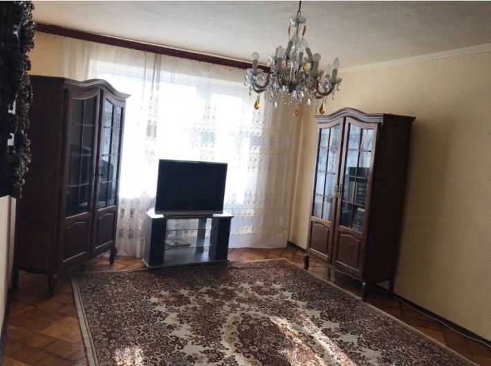 Оренда 3 кімнатної квартири на Жовтневій - фото 1